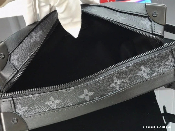 Official oldcobbler LOUIS SOFT VUITTON TRUNK 0823